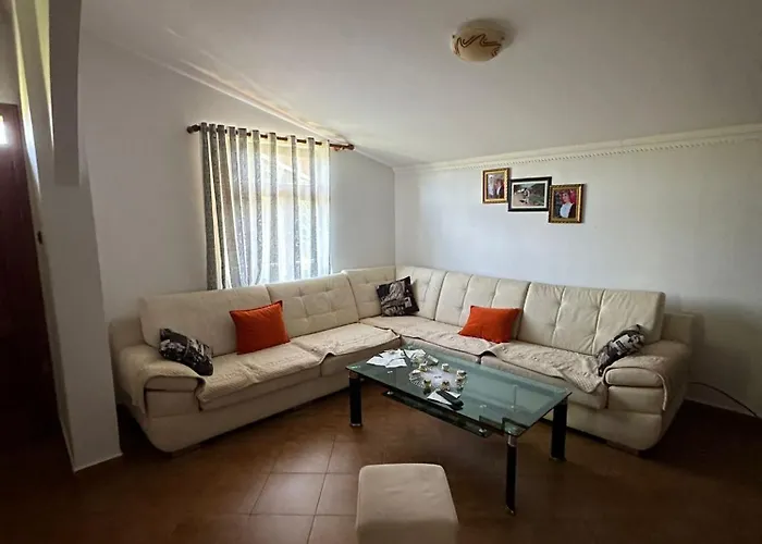 Sibora Liqeni Ulez Casa vacanze *